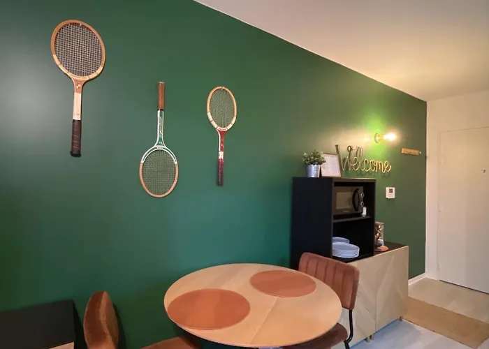 Tennis Et Padel * Agde