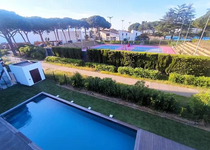 Tennis Et Padel Apartman *